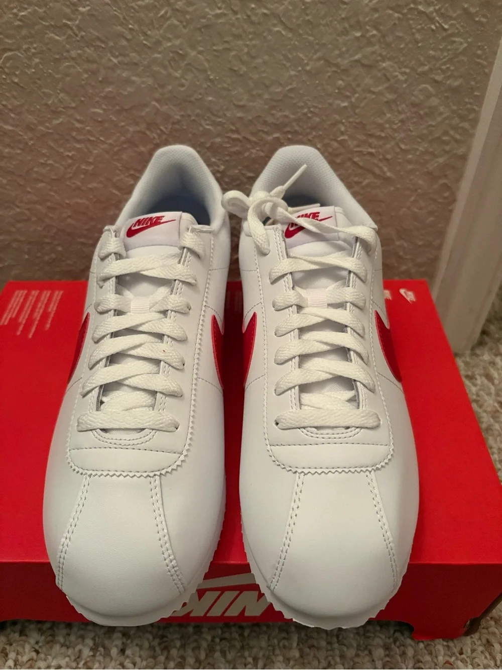 Nike Cortez Red/White ‼️STEAL‼️Size 10M & 10.5M